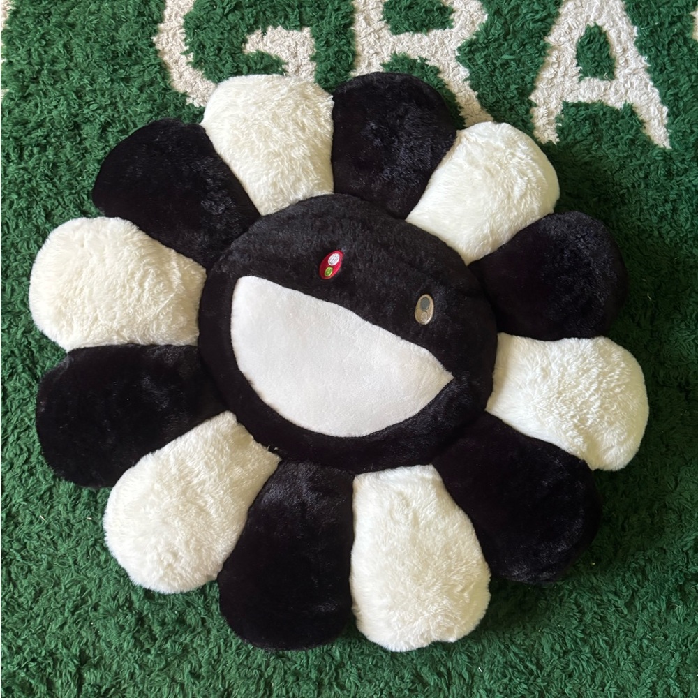 Black and White 60CM Marukami pillow